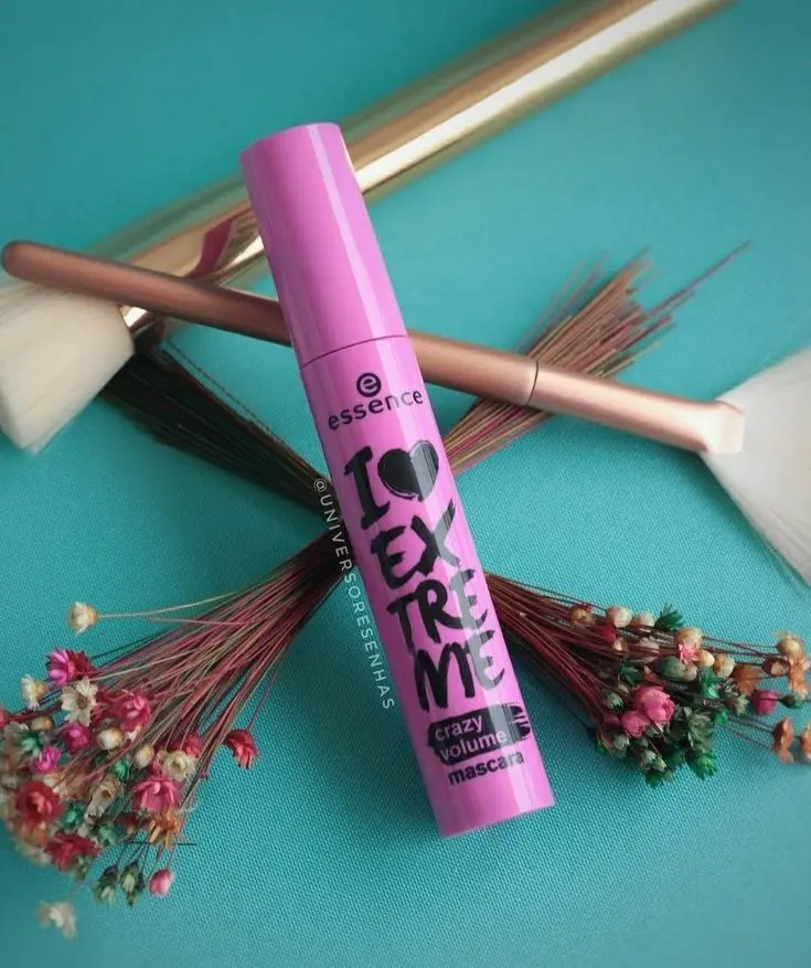 مسكرة ايسنس